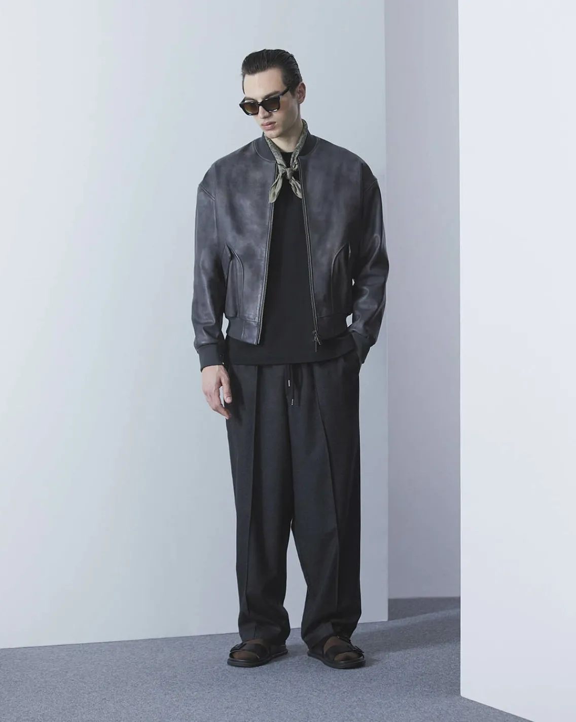 Fashion Chevignon Blouson Exclusive Surplus Bleu Blouson Teddy En Cuir De Vachette Brode